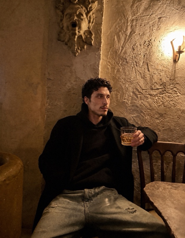 Candlelit Whiskey VIBEFLIRTING style example