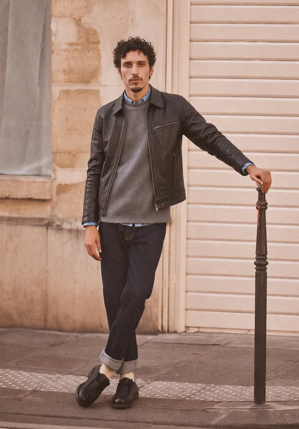The same picture with a black leather jacket added