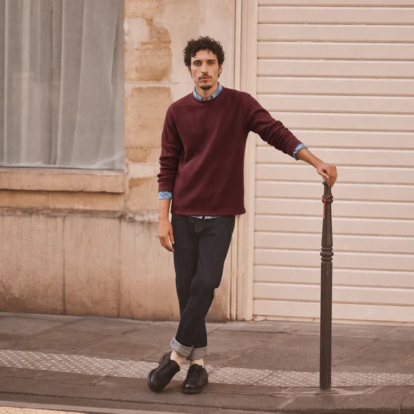 The same picture with the sweater changed to burgundy