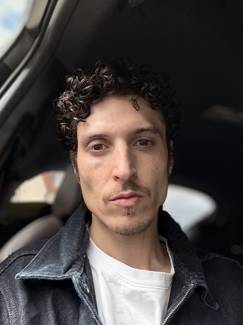Good upload example with the face clear and easy to see
